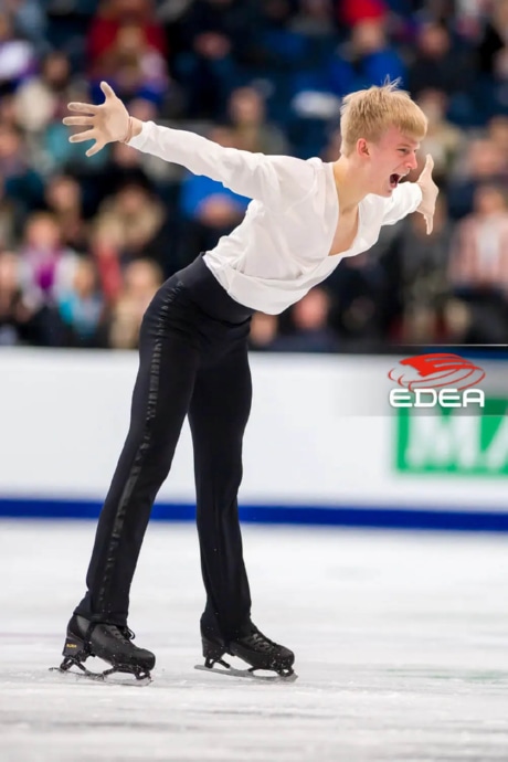 Ice Gallery Skates U.S.